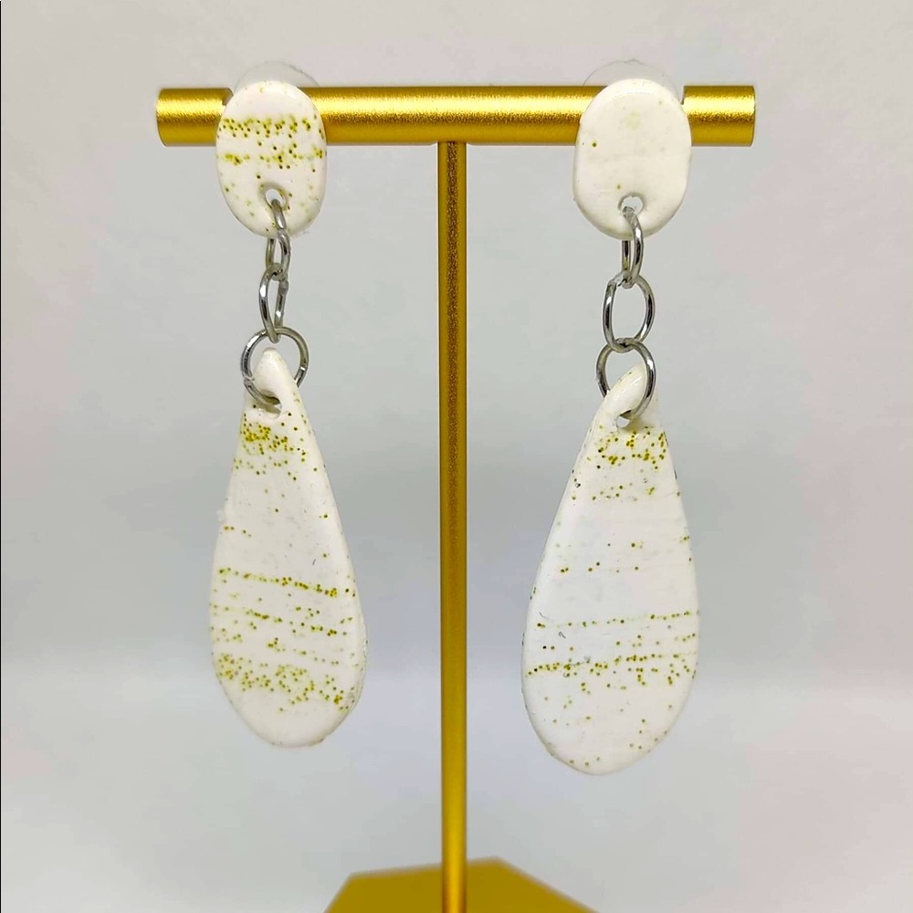 GOLD AND WHITE EARRINGS